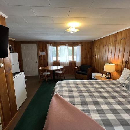 Unity Sky Lodge Jackman Eksteriør bilde